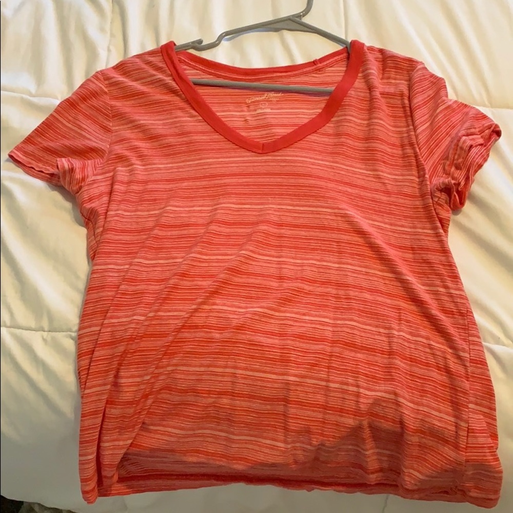 Women’s red short sleeve shirt